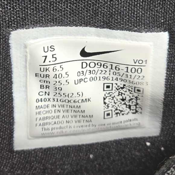 Nike‎ Kyrie Infinity TB Mens Size 7.5 Basketball Shoes Gym Sneakers DO9616-100 - Picture 10 of 10